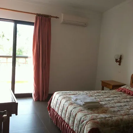 In Porches - Algarve 53167 * Armação de Pêra